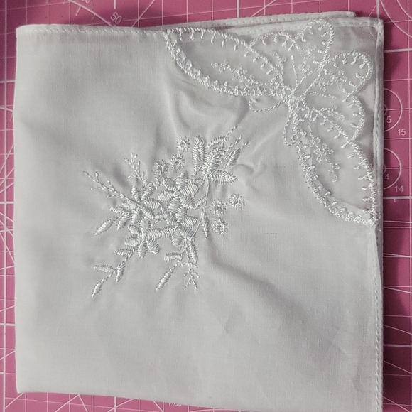 Embroidery Mother's Day Handkerchief - Picture 2 of 2